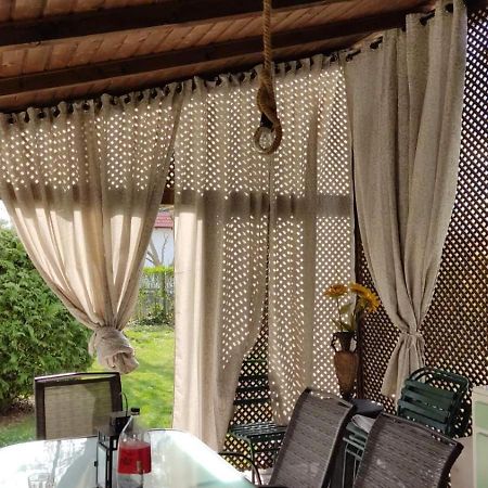 Lovely Cottage Home Веленце Экстерьер фото