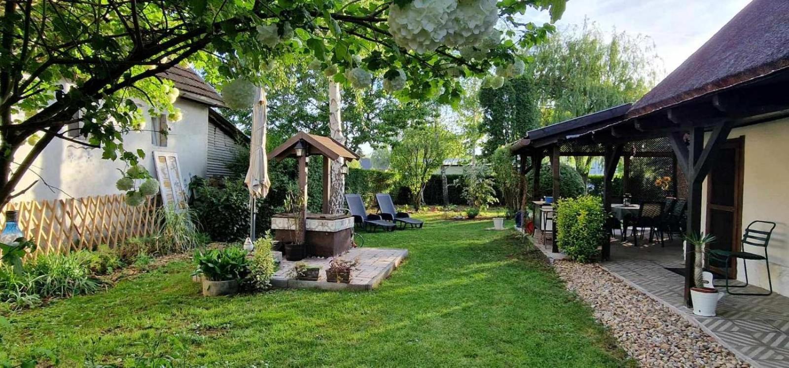 Lovely Cottage Home Веленце Экстерьер фото