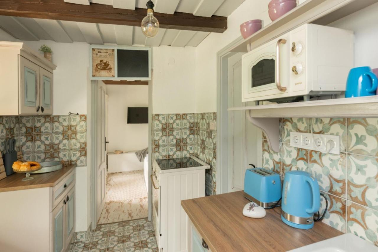 Lovely Cottage Home Веленце Экстерьер фото